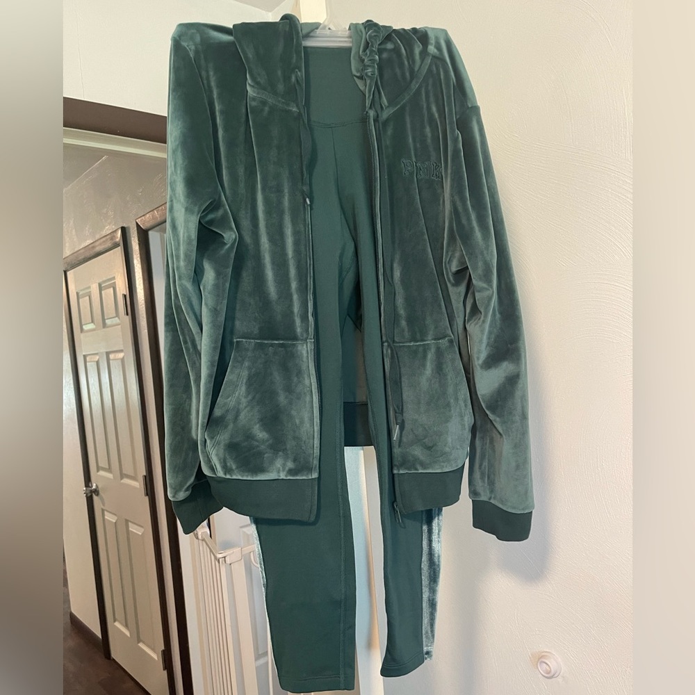 Victoria’s Secret Velour Set - new condition